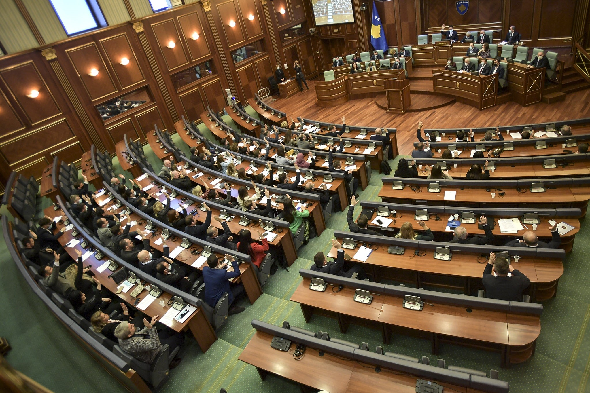 Miratohet rezoluta kundër mbajtjes së referendumit të Serbisë në Kosovë  