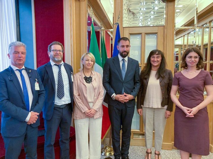 Italia mbështetë rrugëtimin e Kosovës drejt BE-së