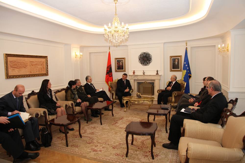 Shqipëria shpreh gatishmeri për të ndihmuar FSK-në