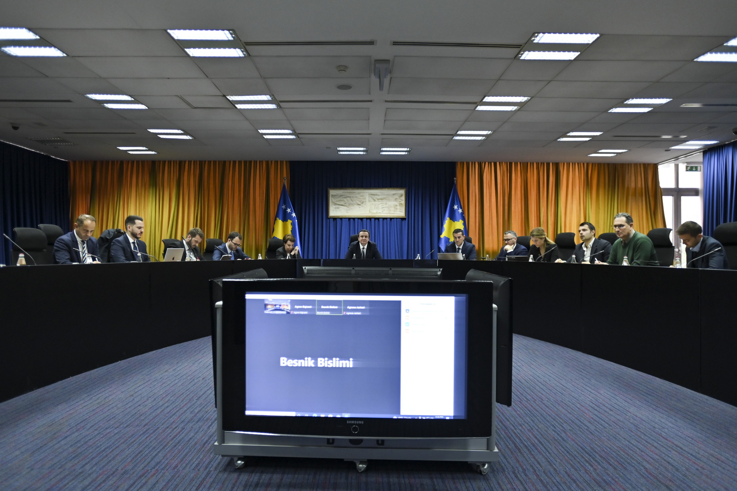 Komisioni për Anëtarësimin e Kosovës në BE miraton qëndrimin për aplikim