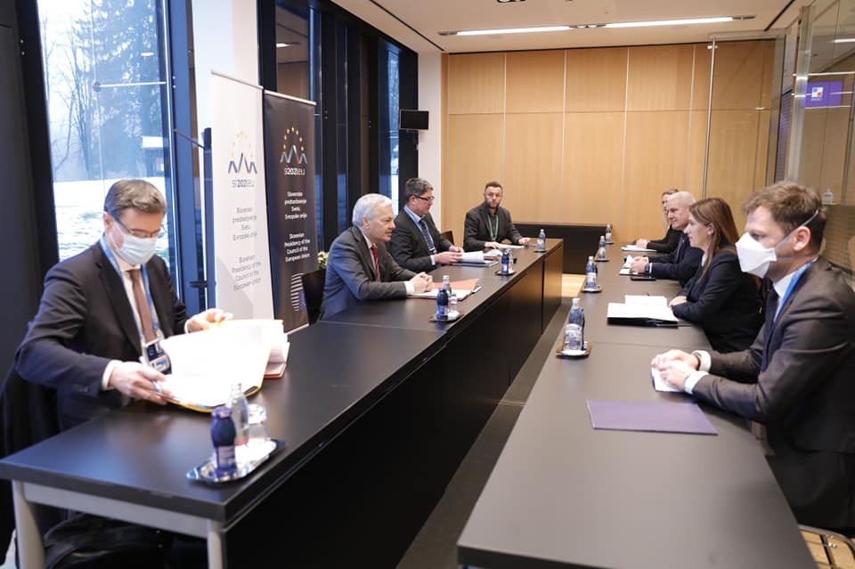 Ministri Sveçla takohet me Komisionerin për Drejtësi të BE-së, Didier Reynders