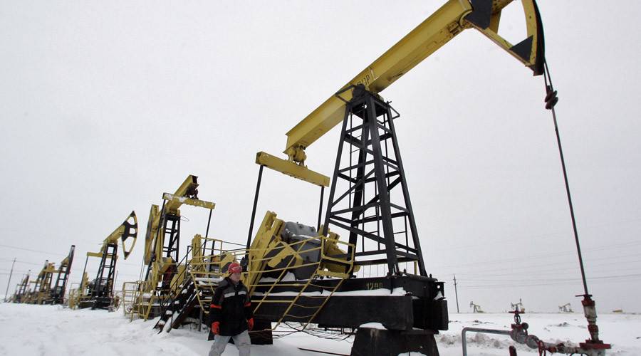 Ndalimi i naftës nga BE dhe kufiri i çmimit i kushtojnë Rusisë 160 milionë euro në ditë