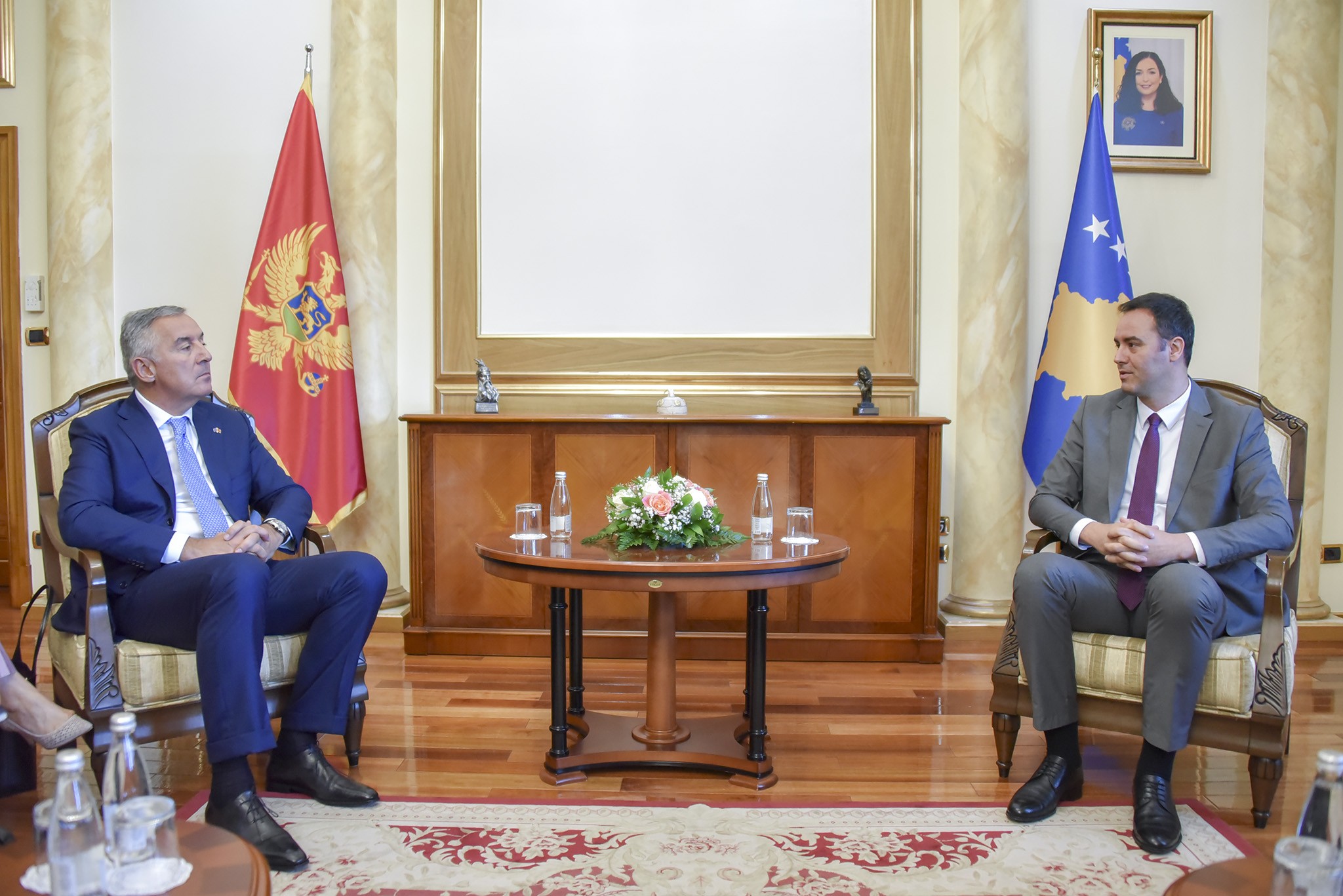 Kryetari Glauk Konjufca priti në takim presidentin e Malit të Zi, Milo Gjukanoviq