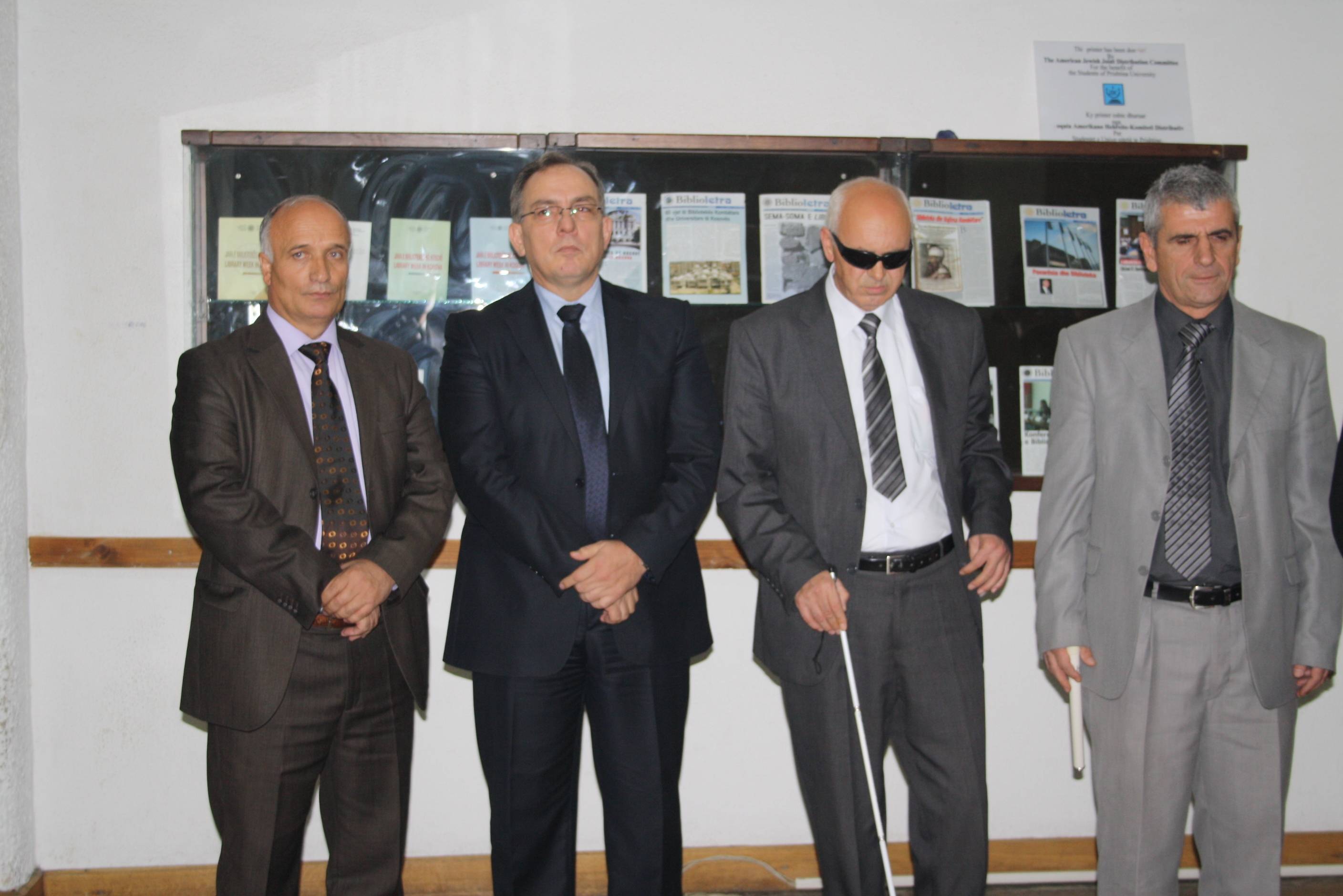 Ministri Buja përuroi kabinetin e informatikës për të verbërit