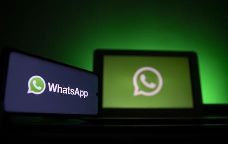 WhatsApp bllokon dy milionë llogari mashtruese
