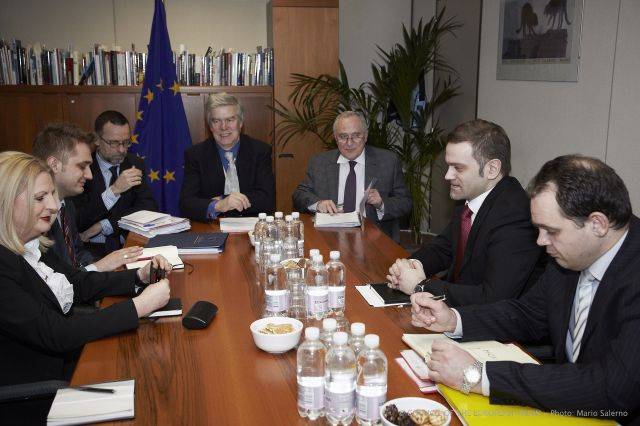 Përfundon raundi i parë të bisedimeve Kosovë - Serbi
