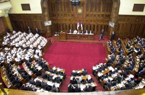 Parlamenti serb debaton për Kosovën 