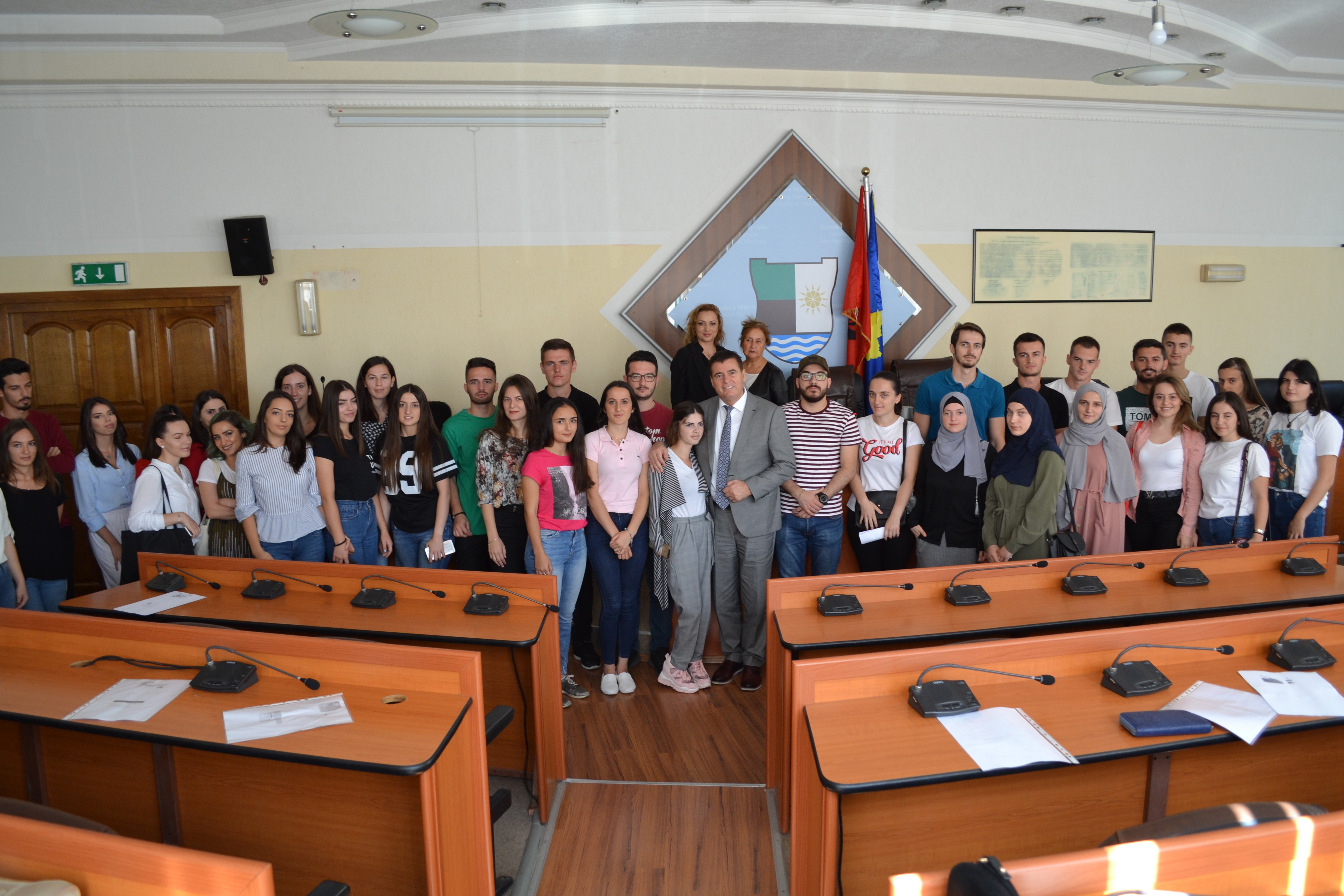 Komuna e Mitrovicës ndanë bursa për 50 studentë