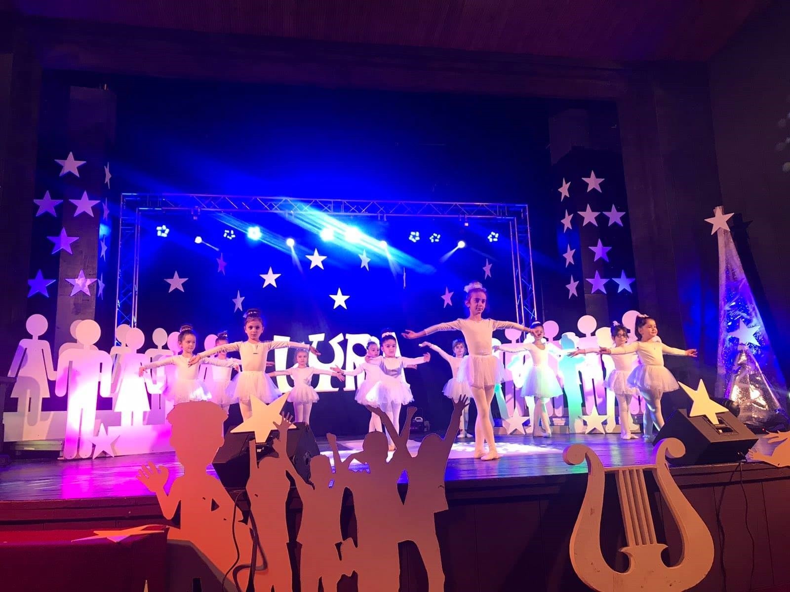 Mbahet me sukses edicioni XI i festivalit të këngës për fëmijë "Lyra"