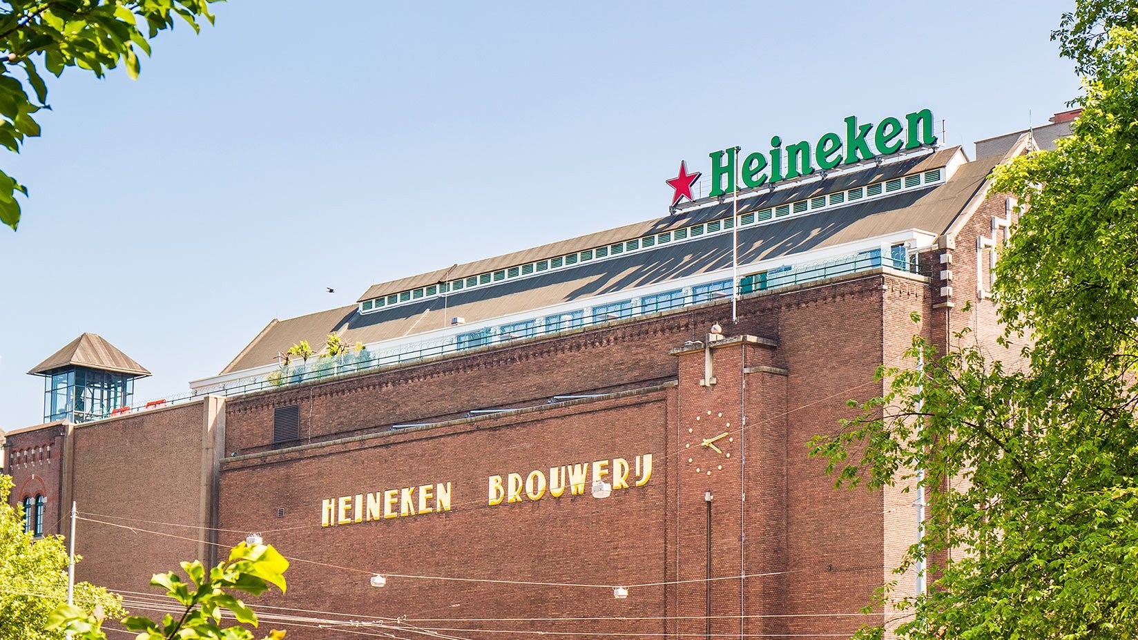 Heineken tërhiqet nga Rusia