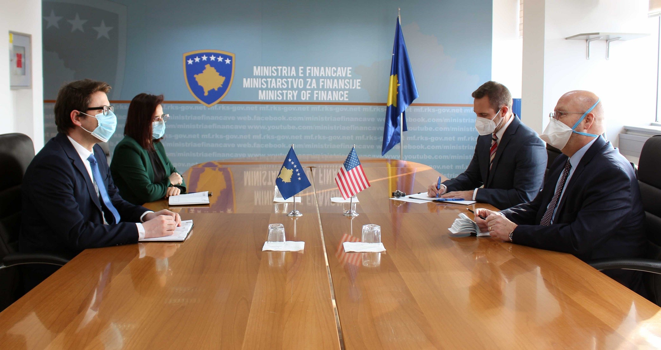 Ambasadori Hovenier mbështet thellimin e partneritetit mes të ShBA-së dhe MFPT