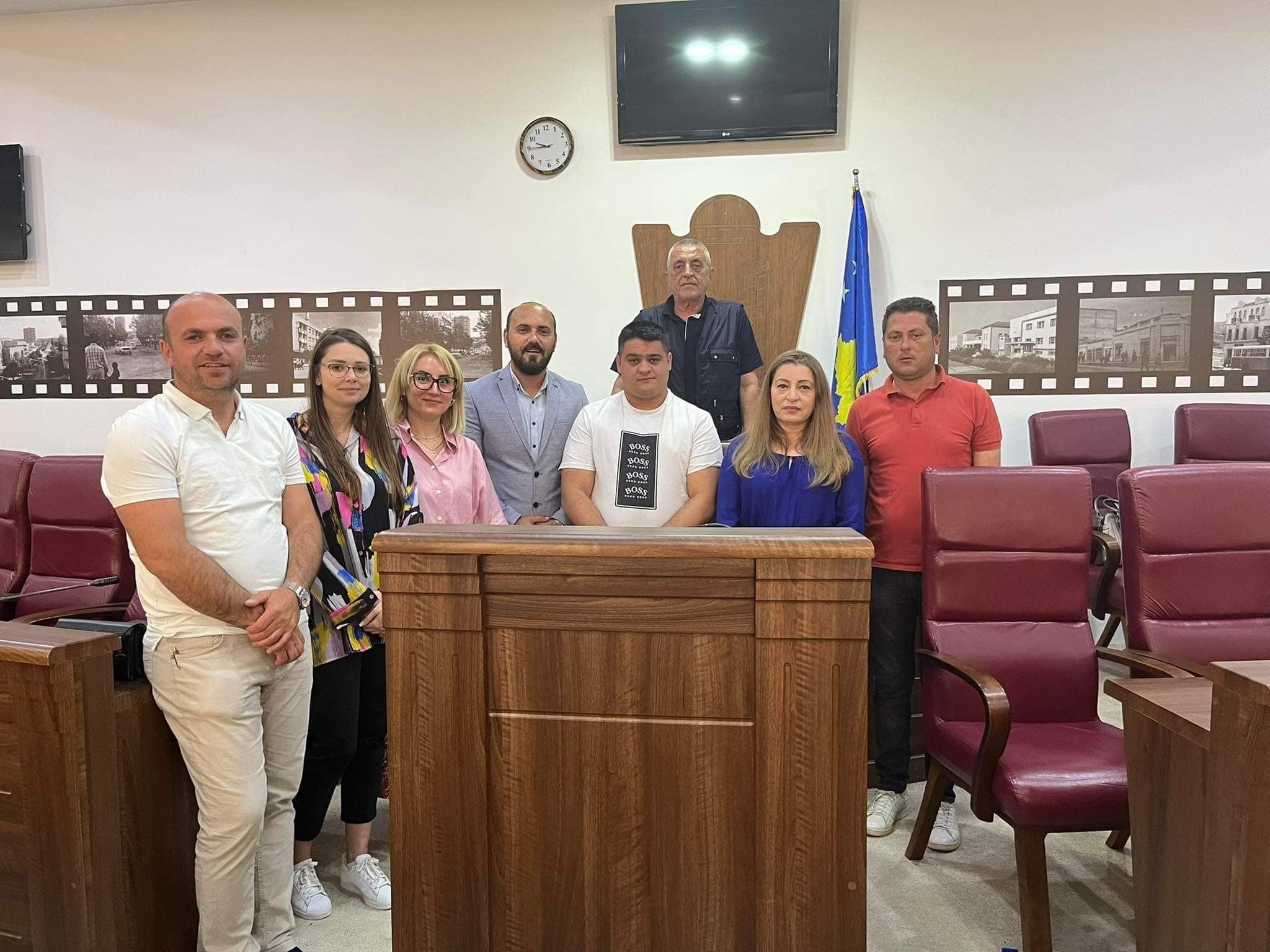 Komuna e Gjilanit themelon Komitetin për komunitete