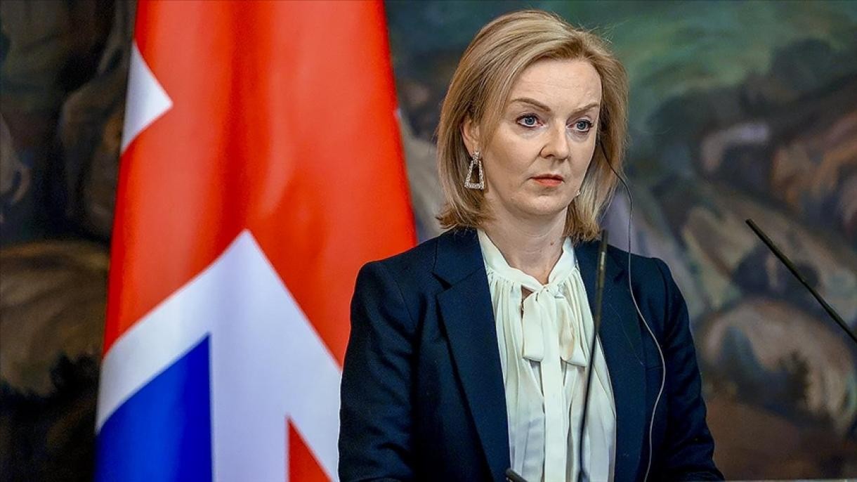 Britania ndalon eksportet drejt Rusisë, sanksione edhe për 63 individë 