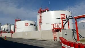 Kompania ruse e naftës "Lukoil" shënon rënie me 73.5 për qind