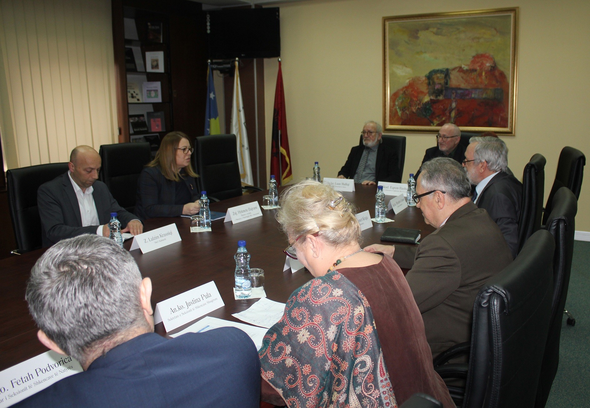 Ministrja Bajrami vizitoi Akademinë e Shkencave dhe të Arteve të Kosovës 