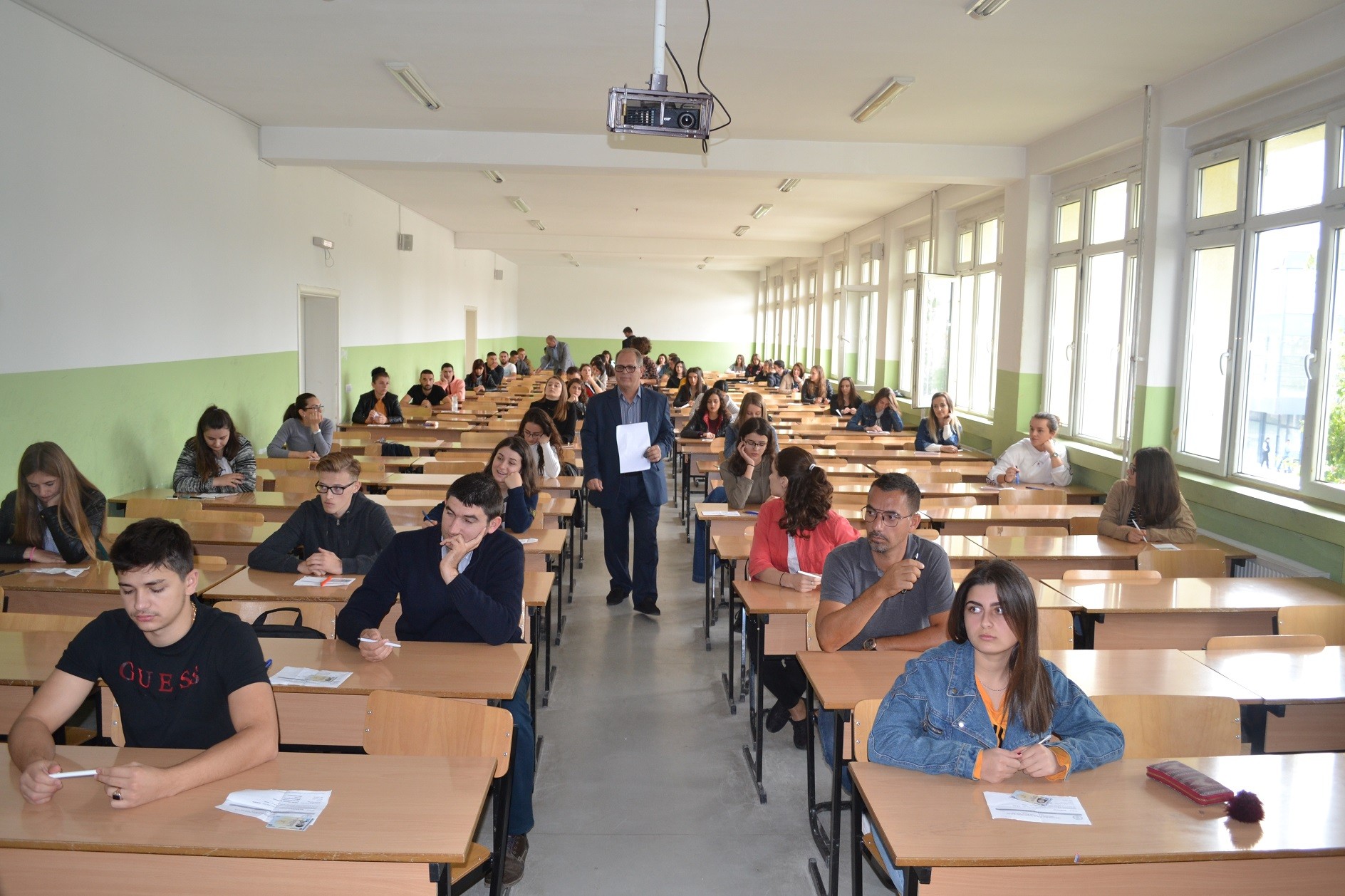 Në Universitetit e Gjilanit mbahet provimi pranues për studentë të rinj