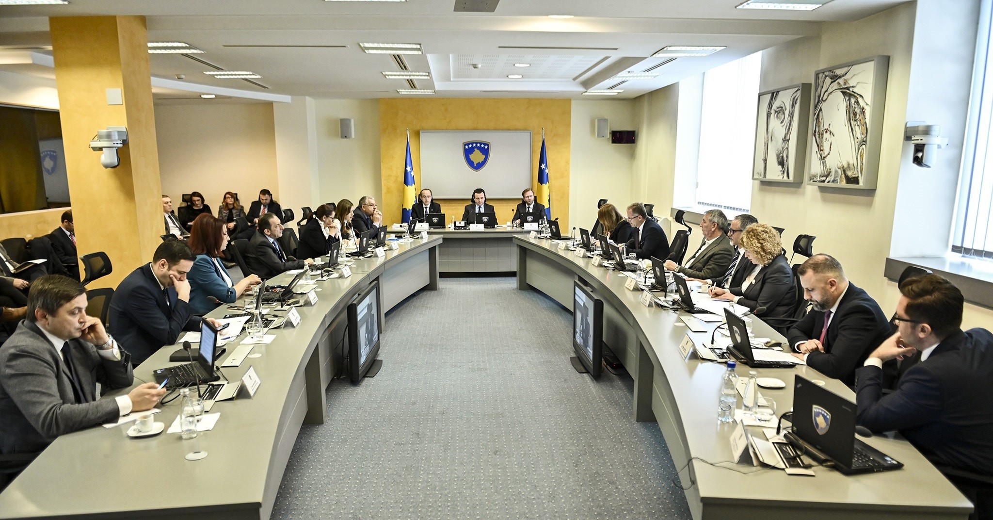 Kosova ndërpret mësimin në të gjitha nivelet 
