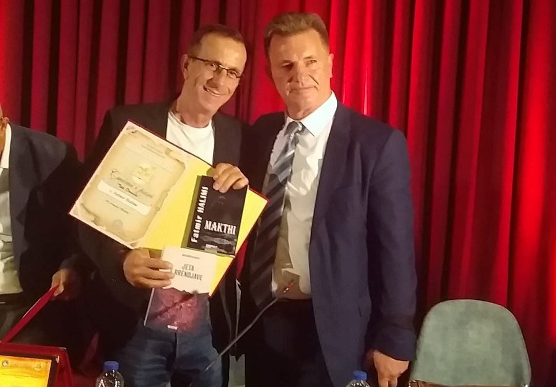 Romani 'Makthi' fiton Çmimin e parë 'Teki Dervishi' në Gjakovë