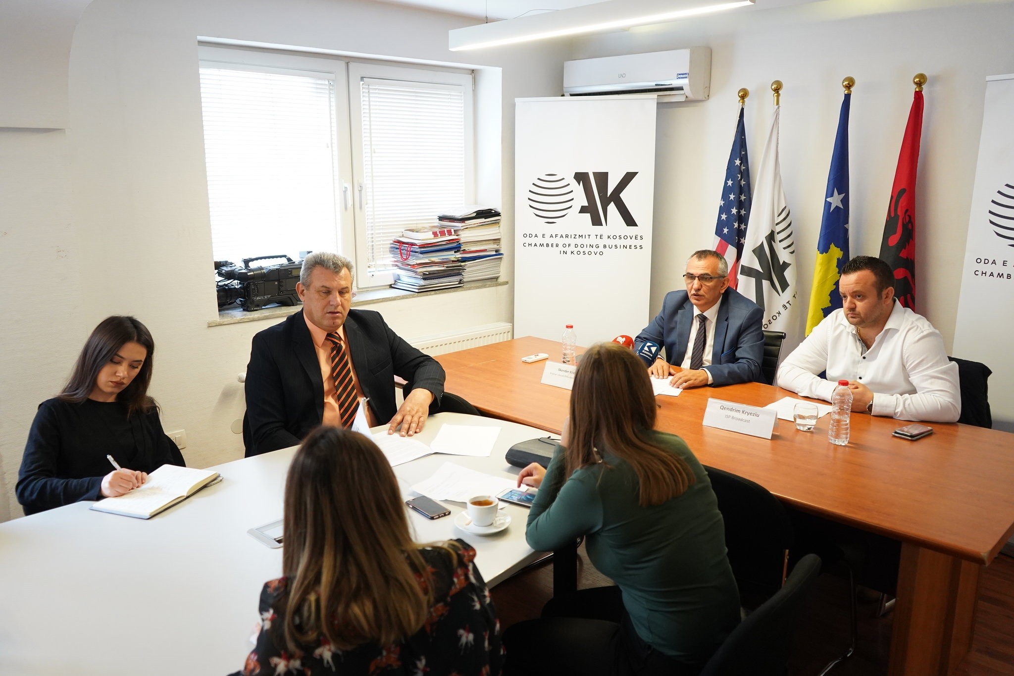 OAK përshëndetë liberalizimin e tregut të punës mes Kosovës dhe Shqipërisë