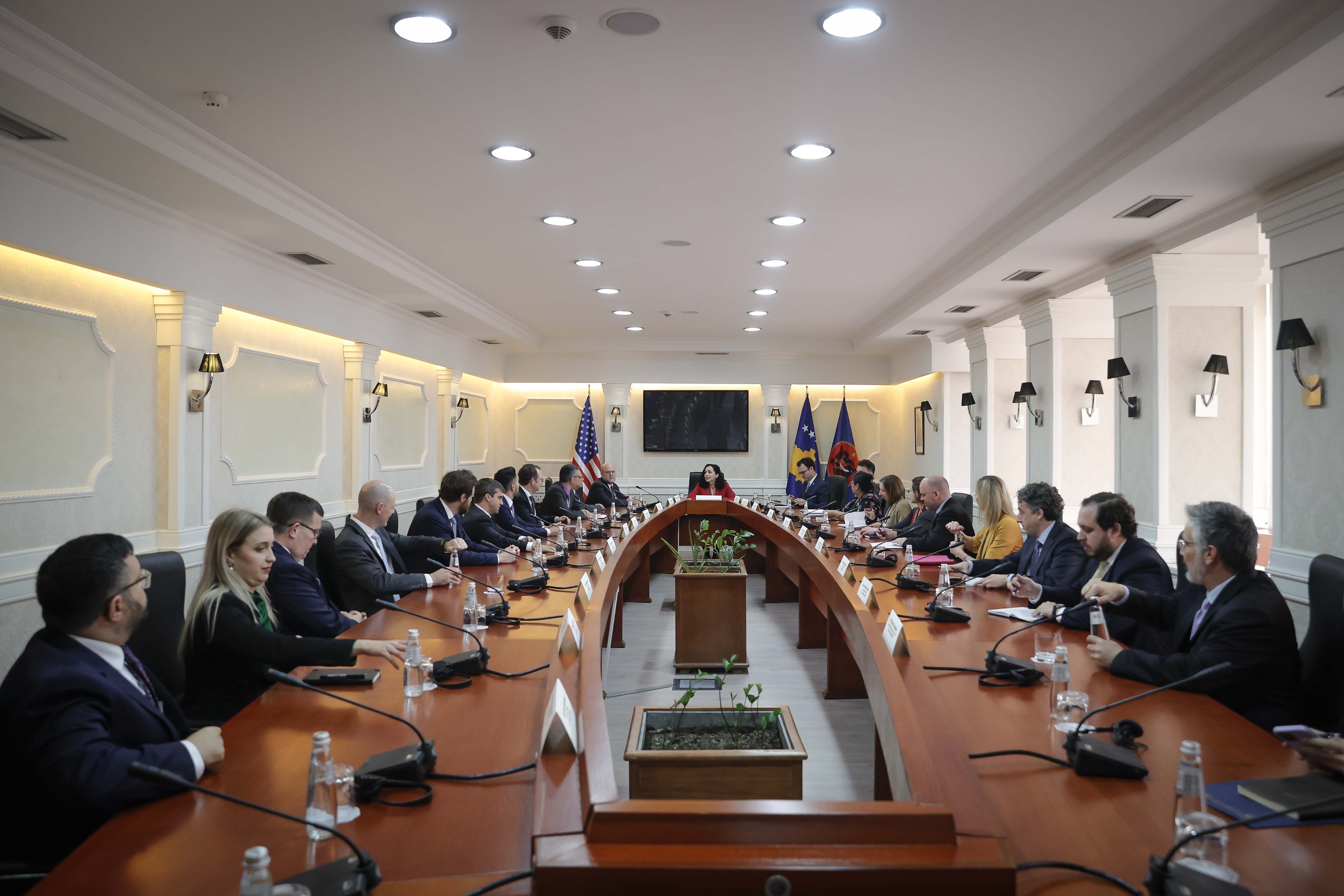 Institucionet e Kosoves të përkushtuara për partneritet me SHBA